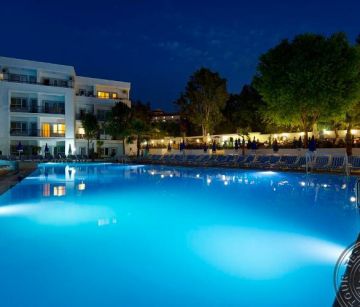 LARISSA BEACH CLUB