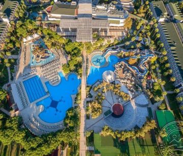 ALVA DONNA WORLD PALACE