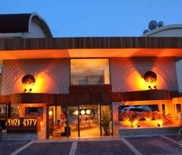 SUN CITY SIDE HOTEL