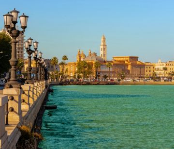 Екскурзия в ИТАЛИЯ - БАРИ, Пулия - 3 нощувки в хотел 3*! Самолетна програма на български език!