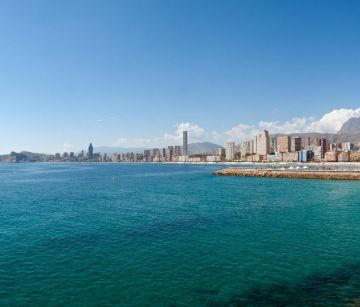 Почивка в ИСПАНИЯ - КОСТА БЛАНКА, БЕНИДОРМ -  със самолет и обслужване на български език! Гарантирани места!