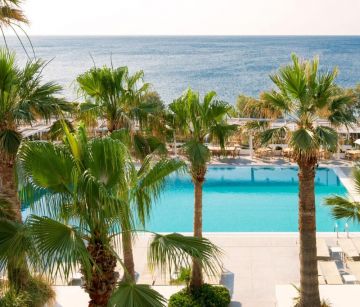 KAMARI BEACH SANTORINI