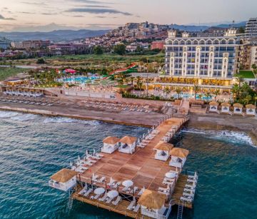 ARIA RESORT & SPA HOTEL