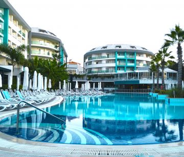 Seashell Resort & Spa