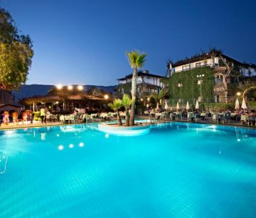 CLUB TITAN HOTEL