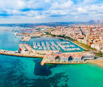 Лазурното сърце на Коста Бланка - Почивка в Бенидорм 2026