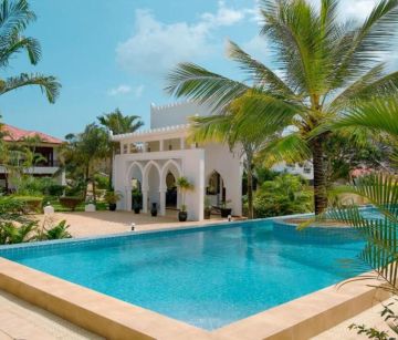 AHG HISIA NUNGWI EXPERIENCE HOTEL