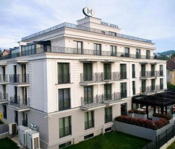 НОВА ГОДИНА 2027 ВЪВ ВЪРНЯЧКА БАНЯ - HOTEL KOCKA 4*+ / ПАКЕТ 3 НОЩУВКИ В ПЕРИОД: 30.12.2026 - 03.01.